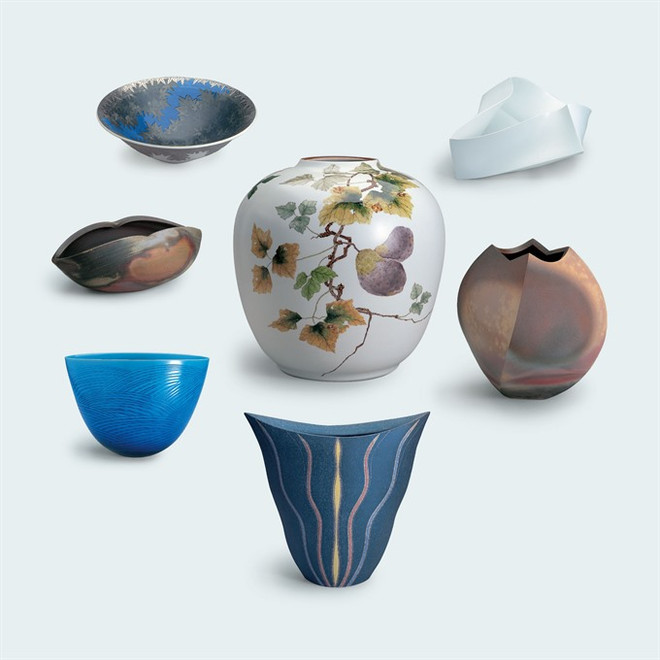 Japanese artists exhibit contemporary pottery ảnh 1