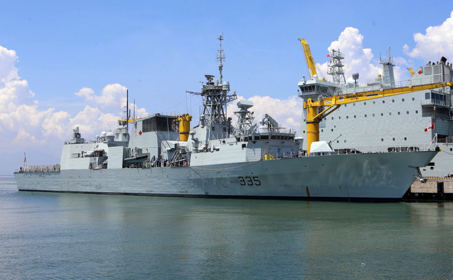 Royal Canadian Navy’s ships visit Da Nang city ảnh 2 Royal Canadian Navy’s ships visit Da Nang city ảnh 2