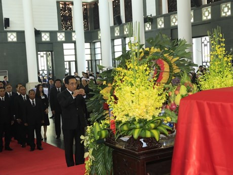 Foreign guests pay last respects to President Tran Dai Quang ảnh 1