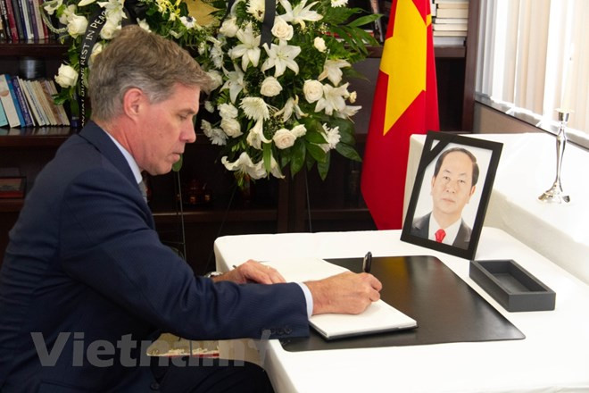 Respect-paying ceremony for President Tran Dai Quang held abroad ảnh 1 Respect-paying ceremony for President Tran Dai Quang held abroad ảnh 1