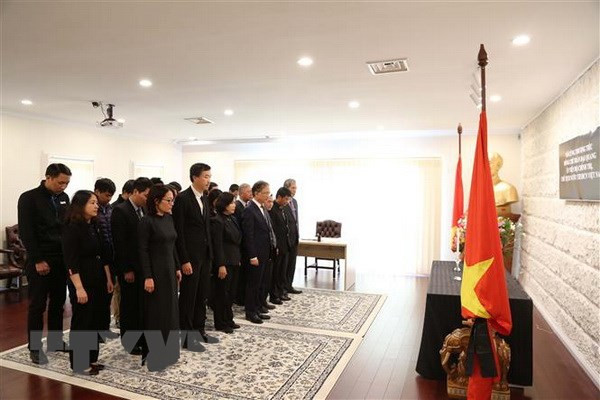 Australia hoists flag at half-mast for President Tran Dai Quang ảnh 1 Australia hoists flag at half-mast for President Tran Dai Quang ảnh 1