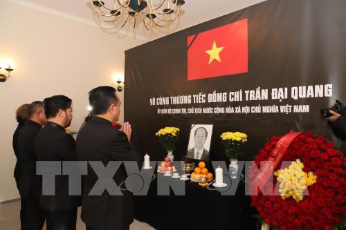 VN’s embassies hold tribute-paying ceremonies for President ảnh 1 VN’s embassies hold tribute-paying ceremonies for President ảnh 1
