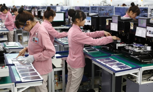 Vietnam earns 8.6 billion USD from processing for foreign firms ảnh 1