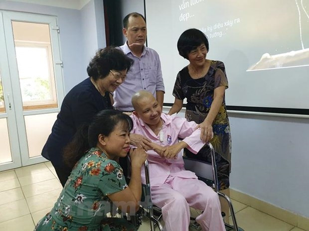 ‘Impermanent blossom’ – Touching memoir by a cancer patient ảnh 2 ‘Impermanent blossom’ – Touching memoir by a cancer patient ảnh 2