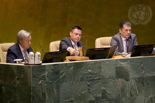 Vietnam completes term as Vice President of UN General Assembly’s 77th session ảnh 1