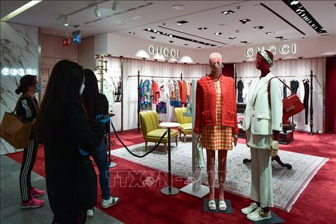 Flash Sales Holiday to gather over 120 well-known brands ảnh 1