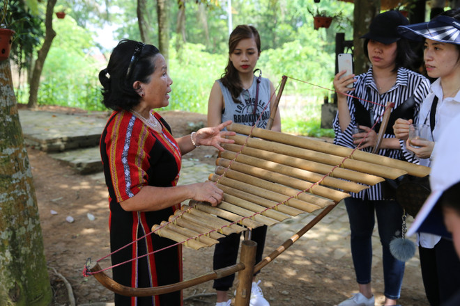 Ethnic minority people introduce Vietnam’s unique culture ảnh 3 Ethnic minority people introduce Vietnam’s unique culture ảnh 3