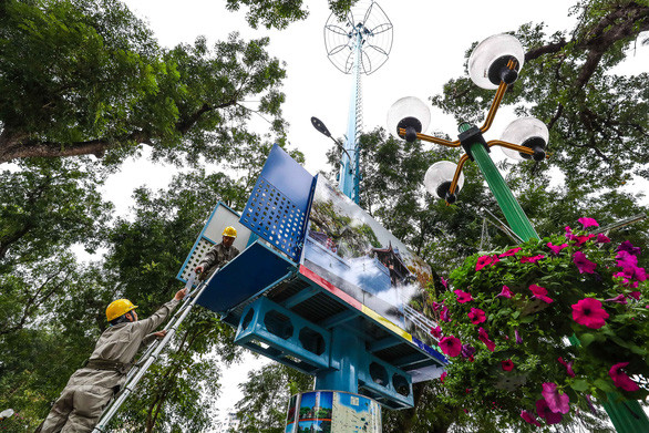 Three telecom providers licensed to trial 5G ảnh 1