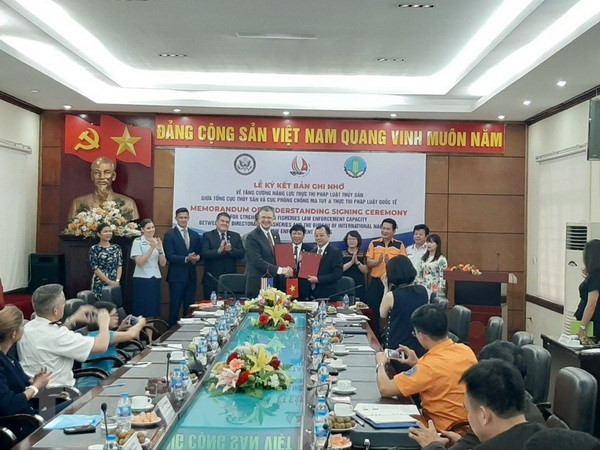 Vietnam, US to strengthen fishery law enforcement capacity ảnh 1