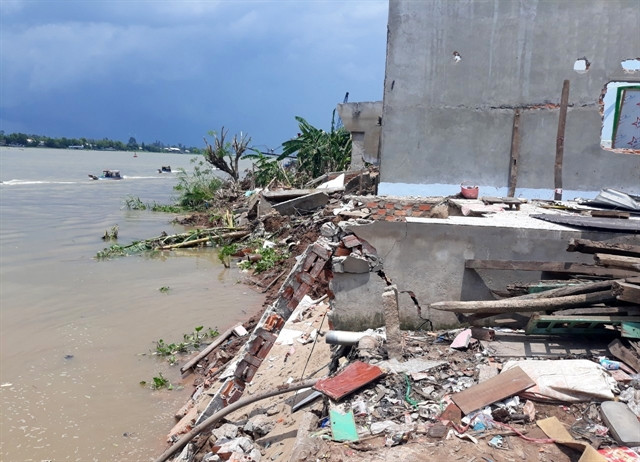 An Giang moves residents affected by erosion to safe place ảnh 1 An Giang moves residents affected by erosion to safe place ảnh 1