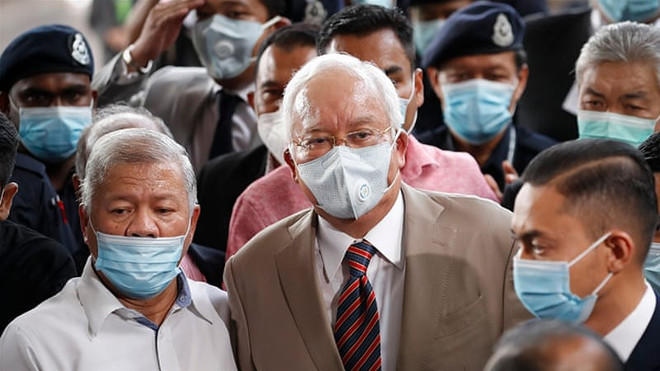 Former Malaysian PM Najib sentenced to 12 years in prison ảnh 1 Former Malaysian PM Najib sentenced to 12 years in prison ảnh 1