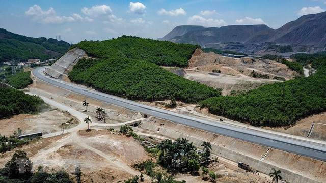 Quang Ninh: Breakthroughs to drive infrastructure development ảnh 1