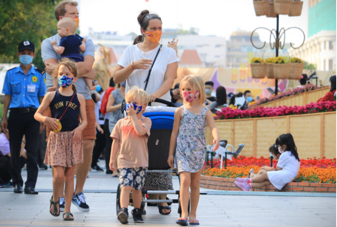 Foreign tourists look forward to visiting Vietnam ảnh 2