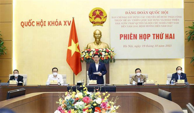 Issues of law-governed socialist State building discussed in detail ảnh 1