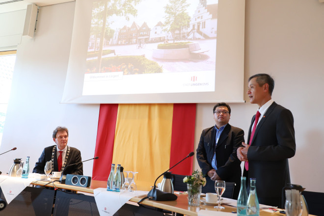 Ambassador seeks to boost Vietnam - Germany ties in nursing manpower ảnh 1