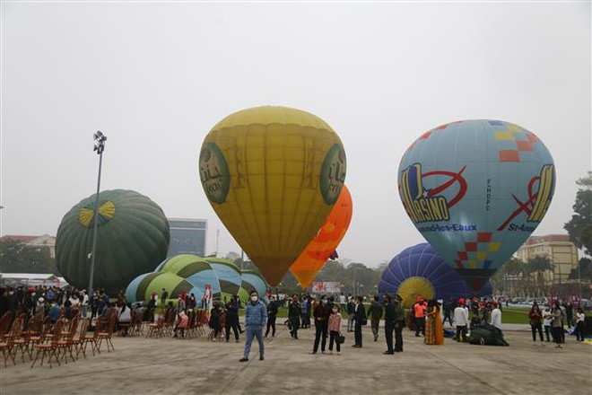 Tuyen Quang hosts first int’l hot air balloon fest ảnh 2
