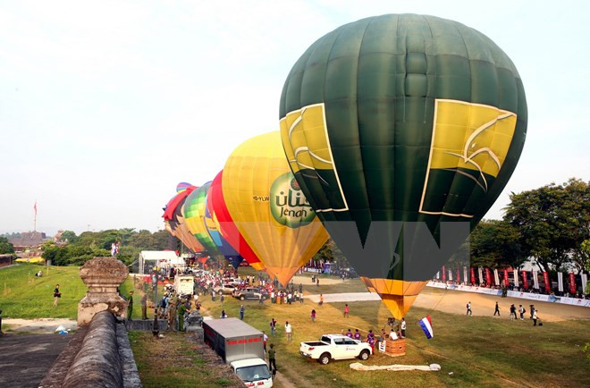 2016 Hue Festival: Int'l hot air balloon fiesta kicks off ảnh 1 2016 Hue Festival: Int'l hot air balloon fiesta kicks off ảnh 1