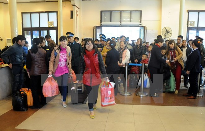 Tet gifts warm up hearts of disadvantaged people ảnh 1 Tet gifts warm up hearts of disadvantaged people ảnh 1