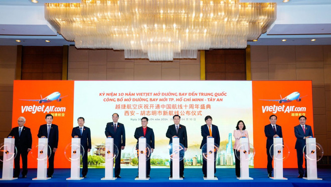 Vietjet announces direct route between HCM City, China’s Xi'an ảnh 1