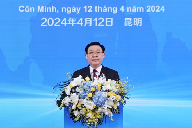 NA Chairman affirms support for cooperation between Vietnamese localities, China’s Yunnan ảnh 2