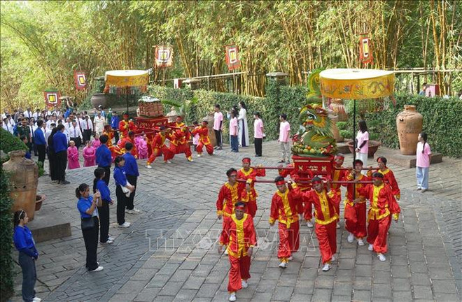 Activities held nationwide to commemorate Hung Kings ảnh 1 Activities held nationwide to commemorate Hung Kings ảnh 1