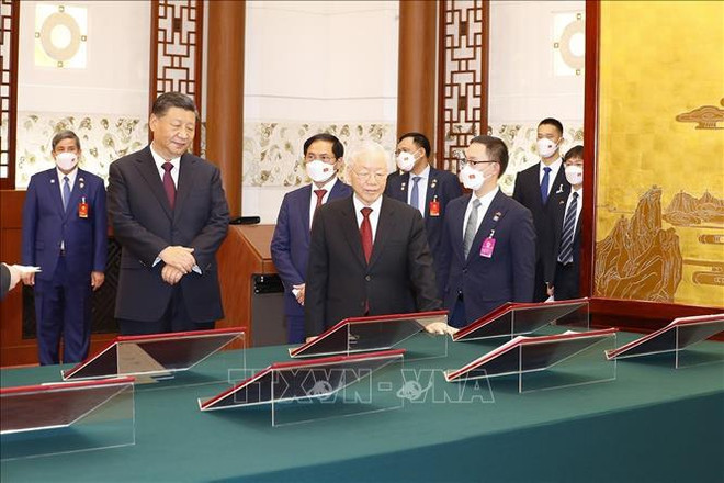 Vietnam, China sign 13 cooperation documents ảnh 1 Vietnam, China sign 13 cooperation documents ảnh 1