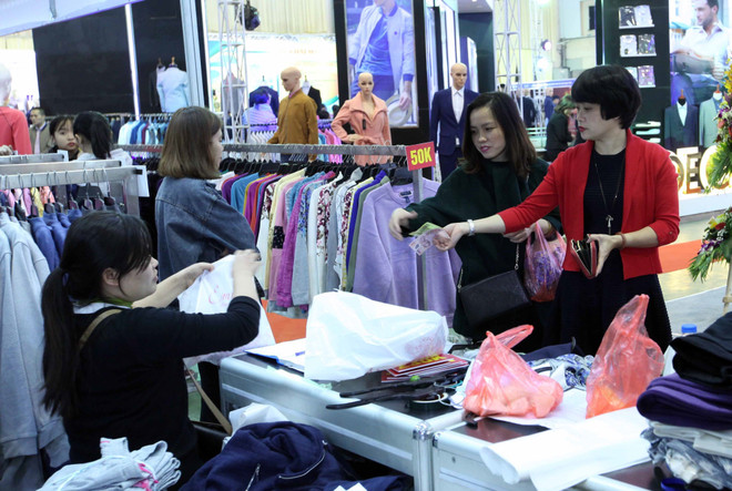 Garment companies are selling better abroad ảnh 1 Garment companies are selling better abroad ảnh 1