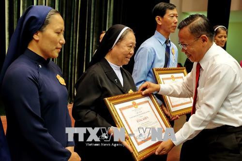 HCM City honours exemplary Catholics in charity work ảnh 1 HCM City honours exemplary Catholics in charity work ảnh 1