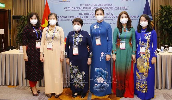 More efforts needed to ensure gender equality in enjoying fruits of digital economy ảnh 1