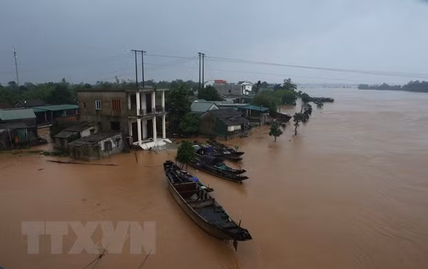 More support for localities hit by storms, floods ảnh 1