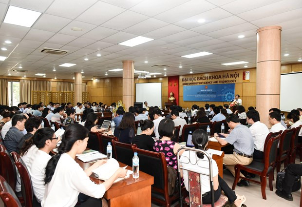 Strong research teams: Race for talent attraction ảnh 2 Strong research teams: Race for talent attraction ảnh 2