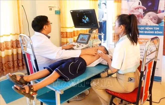 Heart screening, flu vaccination programme benefits needy people in central region ảnh 1