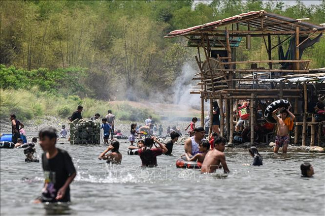 Schools in Philippines go online amid extreme heat ảnh 1 Schools in Philippines go online amid extreme heat ảnh 1