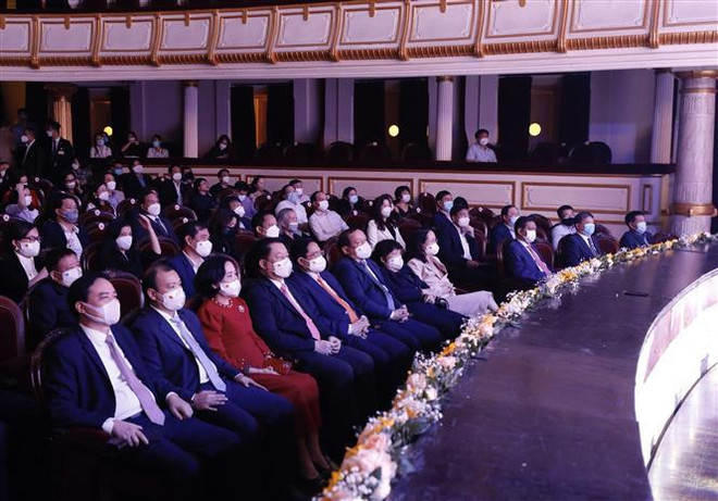 PM attends special art programme ảnh 2 PM attends special art programme ảnh 2