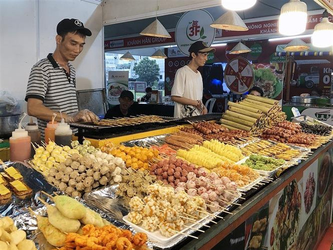 First Vietnam – ASEAN culture, food festival opens in HCM City ảnh 2 First Vietnam – ASEAN culture, food festival opens in HCM City ảnh 2
