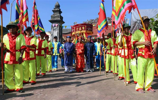 Whale worshipping festival held in Ha Tinh province ảnh 1