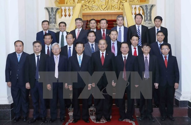 Lao delegation to fifth theoretical workshop greeted in Kien Giang ảnh 1