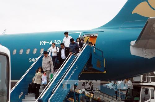 Nation’s airports serve over 55 million passengers in seven months ảnh 1