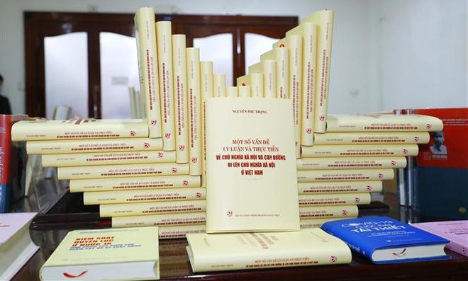 Party chief’s book on socialism makes debut ảnh 1 Party chief’s book on socialism makes debut ảnh 1