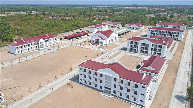 Vietnam People’s Army-funded boarding school inaugurated in Laos ảnh 1 Vietnam People’s Army-funded boarding school inaugurated in Laos ảnh 1