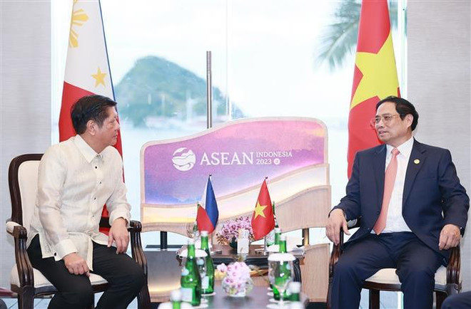 Vietnamese PM, Philippine President meet on ASEAN Summit sidelines ảnh 1 Vietnamese PM, Philippine President meet on ASEAN Summit sidelines ảnh 1