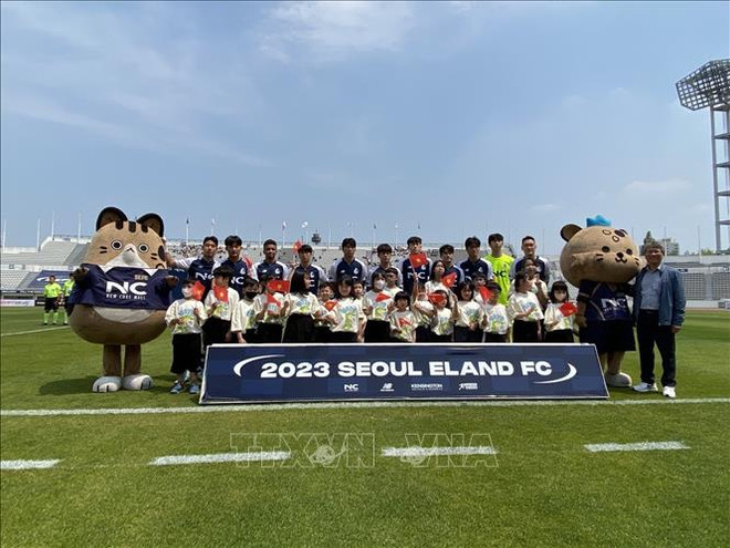Korean football club holds Vietnam Day in Seoul ảnh 1