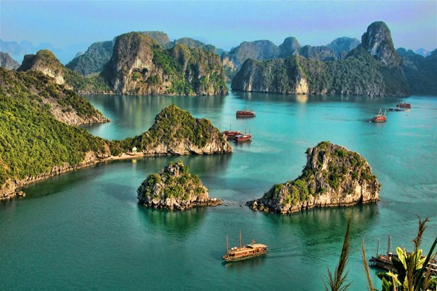 Ha Long Bay - Giant 'watercolour painting' in the Gulf of Tonkin ảnh 1