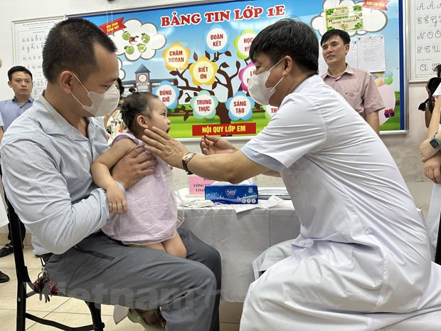 Minister: There's a solution to ensure vaccine supply ảnh 3