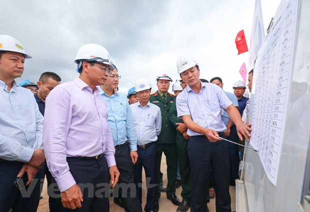 Transport ministry sets to speed up infrastructure investment ảnh 1