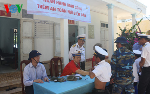 Live blood bank facilitates treatment in Truong Sa archipelago ảnh 1 Live blood bank facilitates treatment in Truong Sa archipelago ảnh 1