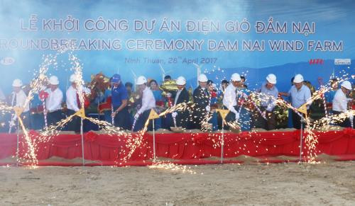 Wind power plant built in Ninh Thuan ảnh 1