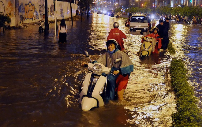 HCM City seeks funds for 36 flood projects ảnh 1 HCM City seeks funds for 36 flood projects ảnh 1