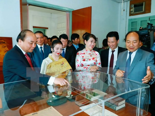 Prime Minister wraps up official visit to Laos ảnh 1 Prime Minister wraps up official visit to Laos ảnh 1