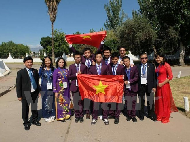 Vietnamese juniors pocket medals at int’l science Olympiad ảnh 1